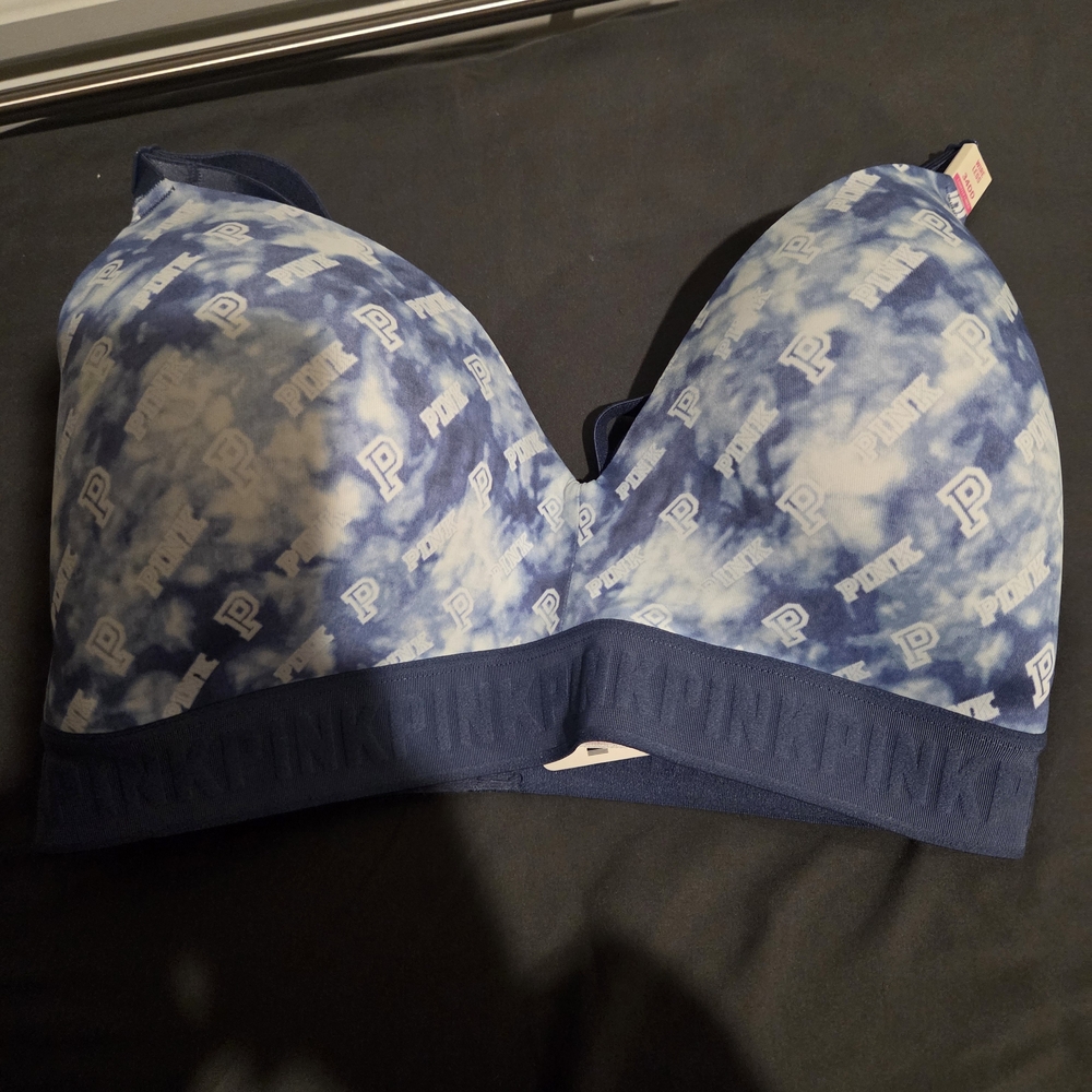PINK Victoria's Secret Cloudy Blue Bra